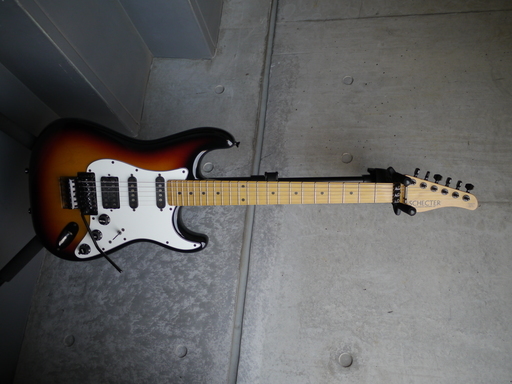 SCHECTER　シェクター　ストラトライプHSS　型番不明　値下げしました