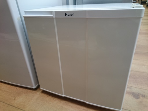 [安心の6ヶ月保証] Haier 1ドア冷蔵庫 40L [トレファク八王子めじろ台店]