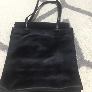 新品／黒のシンプルバッグ