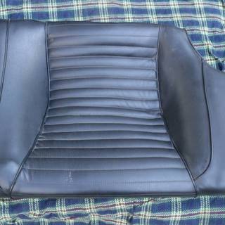 アルファロメオ　ジュリア105クーペ用 リアシート 2000GTV 1750GTV