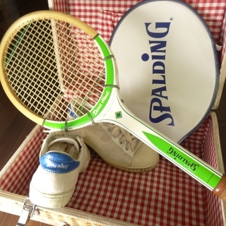 スポルディング女性用テニスラケット