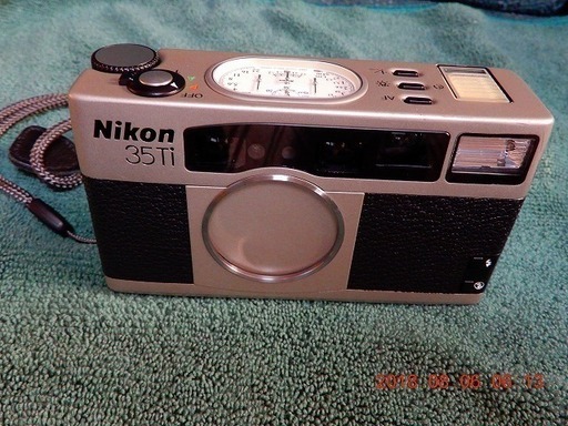 「フイルムカメラ・ニコン３５TI]