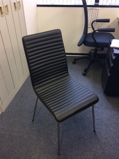 椅子4脚　オフィスチェア　回転　肘掛けあり＆なし