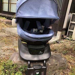 99%新品　チャイルドシート(エールべべ クルット)　15000