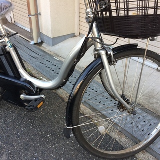 地域限定送料無料　パス　ナチュラ　8,9AH　シルバー　神戸市　電動自転車 神戸在庫）電動自転車 YAMAHA ヤマハ PAS Natura パス ナチュラ
