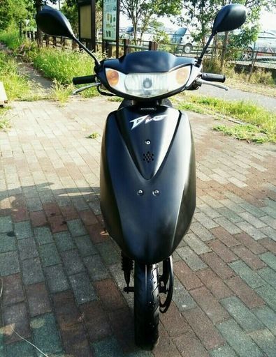 優れたエンジン。ホンダ。 Dio。 AF62。バックタイヤは新品です。バックブレーキパッドは新品です。フロントブレーキパッドは新品です。バッテリーは新品です。エンジンオイルは新しいものです。空冷バイク。