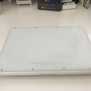 MacBook Core2Duo 2.4GHz/4GB/HDD250GB