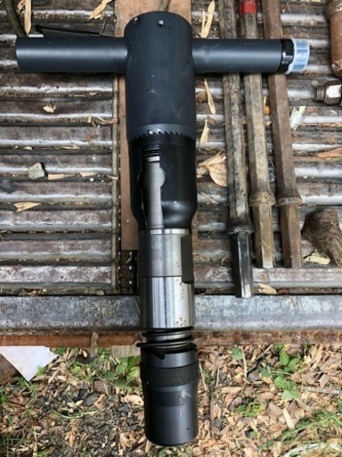 新品  東空TCB-130 コンクリートブレーカー ハツリ 解体