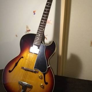 Archtop Tribute AT101