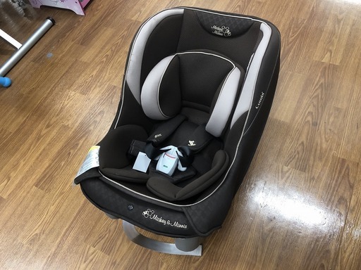 チャイルドシート Combi ミニマグランデ