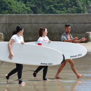 宮崎県　『恋ヶ浦』でサーフスクールを体験してみませんか？