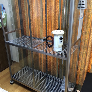 組み立て式　温室　ハーベストフラワーハウス　ランの栽培など園芸がご趣味の方、お花屋さん　いかがですか？取扱説明書・付属品も揃ってます。