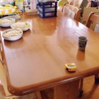 木製ダイニングテーブル(6人掛け)イス6つセット