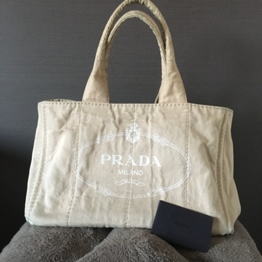 PRADA カナパ