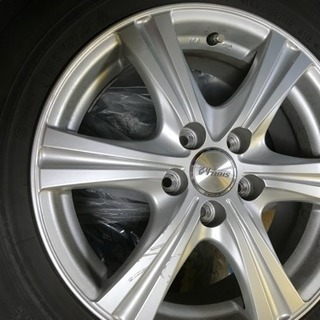 タイヤ15インチ4本です