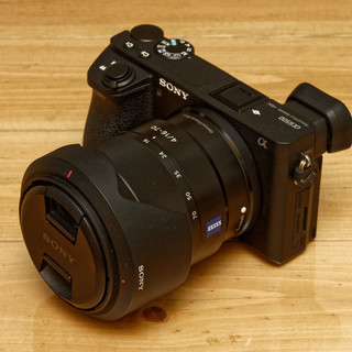 Sony　ミラーレス一眼カメラα6500とSEL1670Zセット