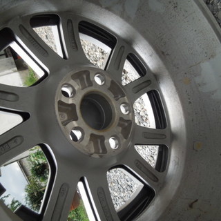トヨタ　プリウス純正アルミ　美品　4本　
