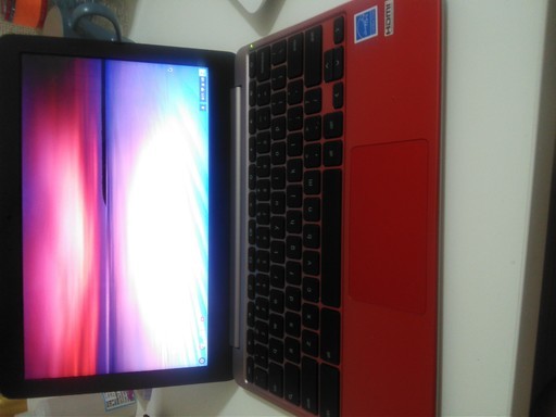 ノートパソコン ASUS C201 11.6 Inch Chromebook (Rockchip, 4 GB, 16GB SSD, Lotus Red)