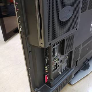 SHARP　32型液晶TV　ブルーレイ付　LC-32DX3　2010年