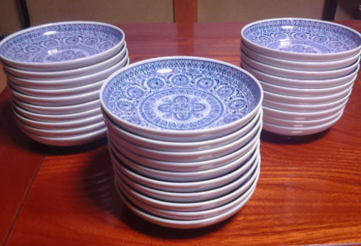【値下げしました 未使用品】お皿30枚 直径約16cm 会合 町内会 来客用 業務用 飲食店用に
