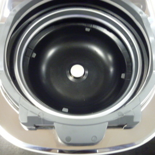 R 中古 ZOJIRUSHI 圧力IH炊飯器 5.5合炊き 極め炊き 極め羽釜 NP-WB10 2015年製