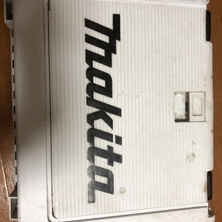 マキタ  充電式インパクトドライバ   バッテリ1個欠品