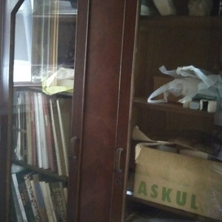 昭和初期の書棚（幅１００ｃ、高さ１８０ｃ）木製