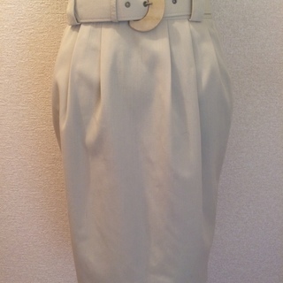 500円　MARIONI　Ｍサイズ　スカート