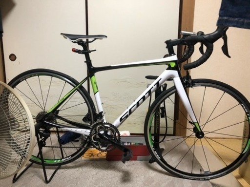 【中古・ロードバイク売ります。】SCOTT SOLACE30 2015（空気入れや教本など付属品付き）