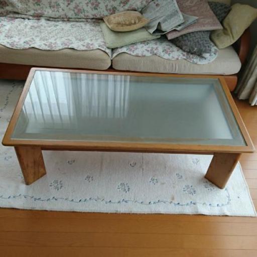 テーブル