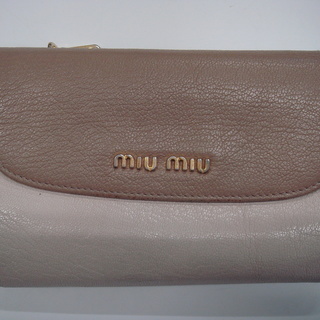 miu miu 財布