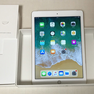 極美品 アップル iPad Air 2 Wi-Fi + Cell...