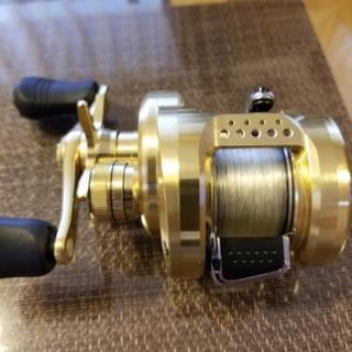 リール　15カルカッタコンクエスト101HG　美品