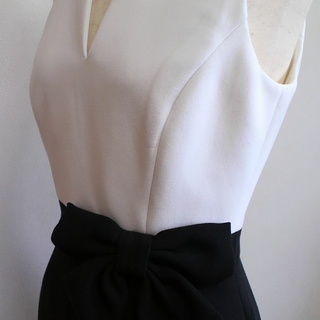 KATE　SPADE　美ラインバイカラーワンピ　リボン付き