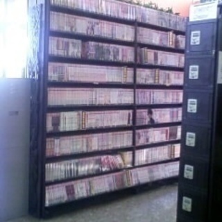 漫画喫茶閉店の為 本棚をあげます 取りに来てくれるかた22日以降にお越しください なくなり次第終了 何個くらいいるもかご連絡ください たくさん 相生山の収納家具 本棚 の中古あげます 譲ります ジモティーで不用品の処分