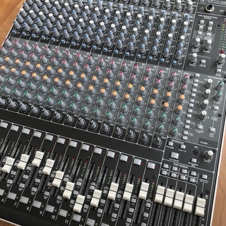 Mackie Onyx 1640i Firewireレコーディングミキサー Rev A00 Studio