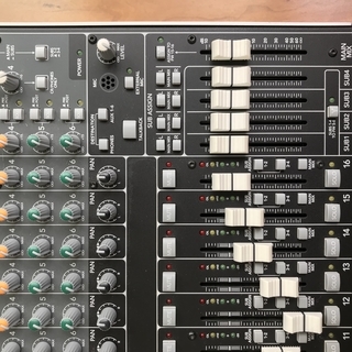 Mackie Onyx 1640i Firewireレコーディングミキサー Rev A00 Studio