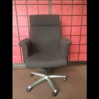 内田洋行 社長椅子 高級チェア 福岡 パソコンデスク 椅子 チェア