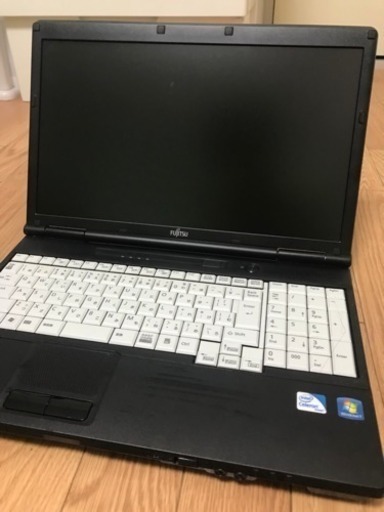 FUJITSU ノートパソコン