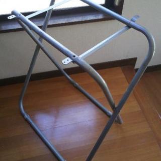折り畳みテーブルが作れるフレーム