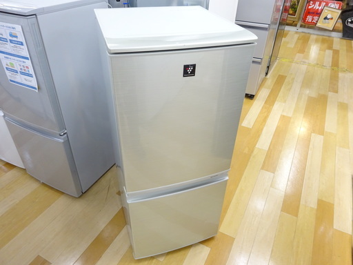 安心の6ヶ月保証付！2013年製 SHARPの2ドア冷蔵庫です！