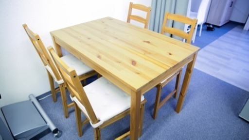 【値下げしました】IKEAダイニングテーブル＆椅子×4