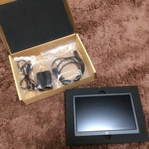 【ほぼ新品】７インチ モニター
