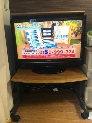 取りに来てくれる方限定！！1週間だけ！テレビ32型  テレビ台、付属品色々付き！！