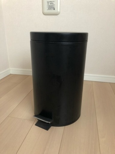 Ikea ペダル式ゴミ箱 黒 Shobby 矢向のその他の中古あげます 譲ります ジモティーで不用品の処分