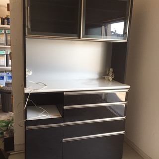 パモウナ Pamouna キッチンボード Hettich社製 食器棚 人気のハイカウンター 直接引き取り大歓迎　※香川発