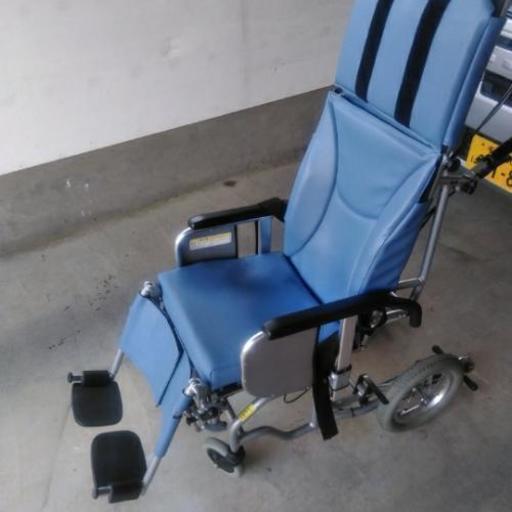 定価20万　リクライニング車イス　綺麗