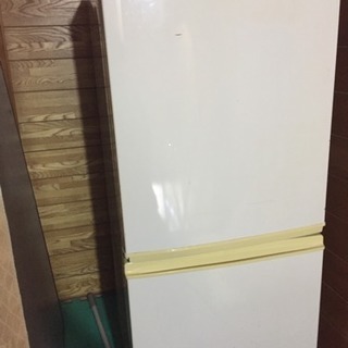 (引き取り&2階から運び出し希望) シャープ製冷蔵庫 2009年製