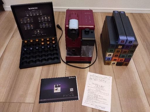 【美品】Nespresso コーヒーメーカー F511