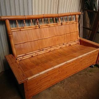 竹の椅子 - 家具